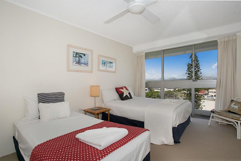 Wyuna Beachfront Holiday Apartments Gold Coast Luaran gambar