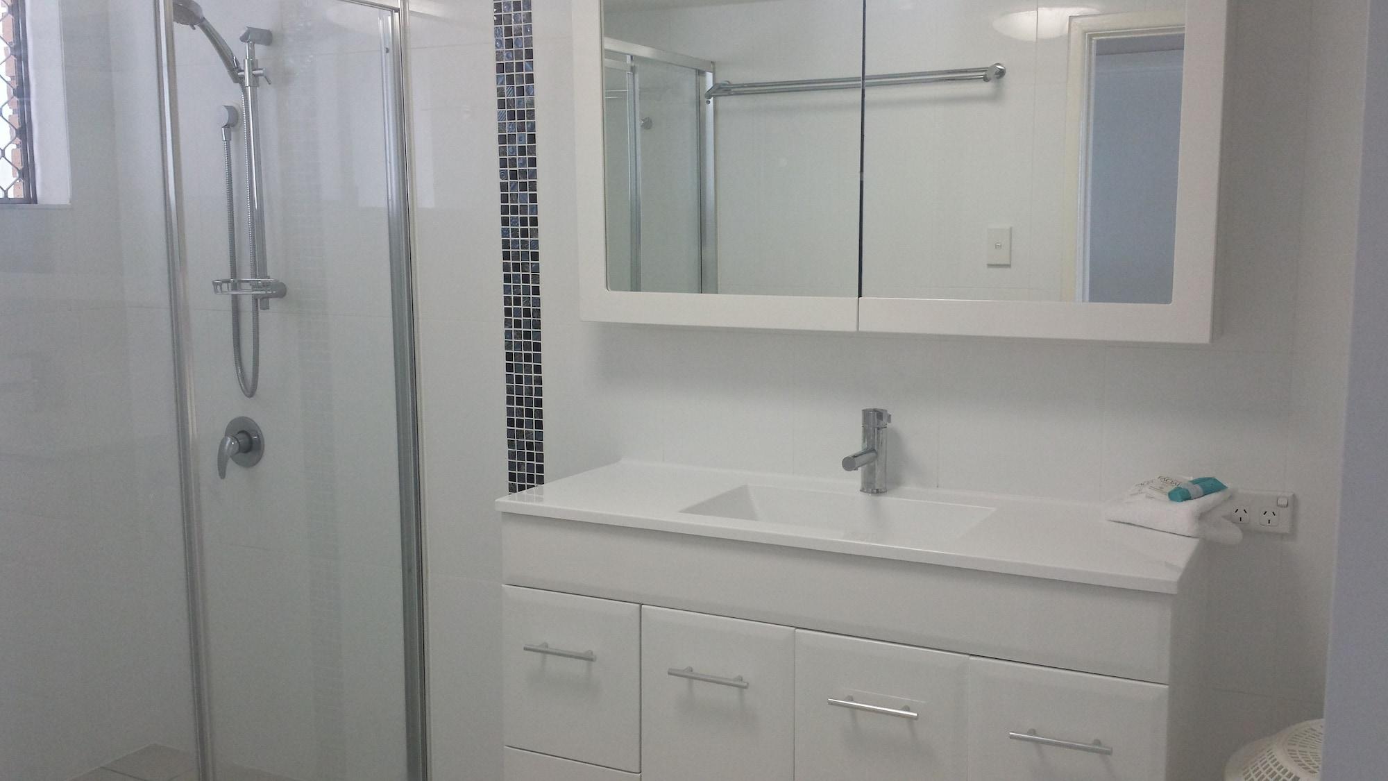 Wyuna Beachfront Holiday Apartments Gold Coast Luaran gambar