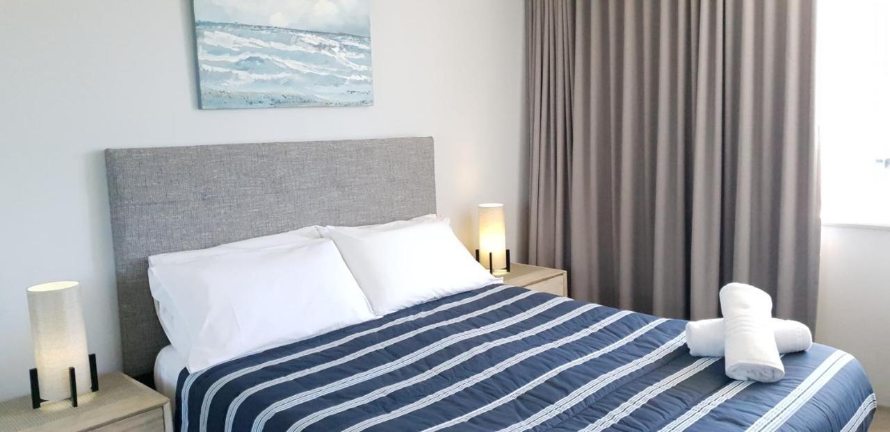 Wyuna Beachfront Holiday Apartments Gold Coast Luaran gambar