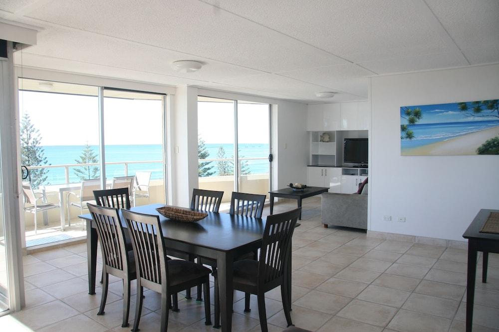 Wyuna Beachfront Holiday Apartments Gold Coast Luaran gambar