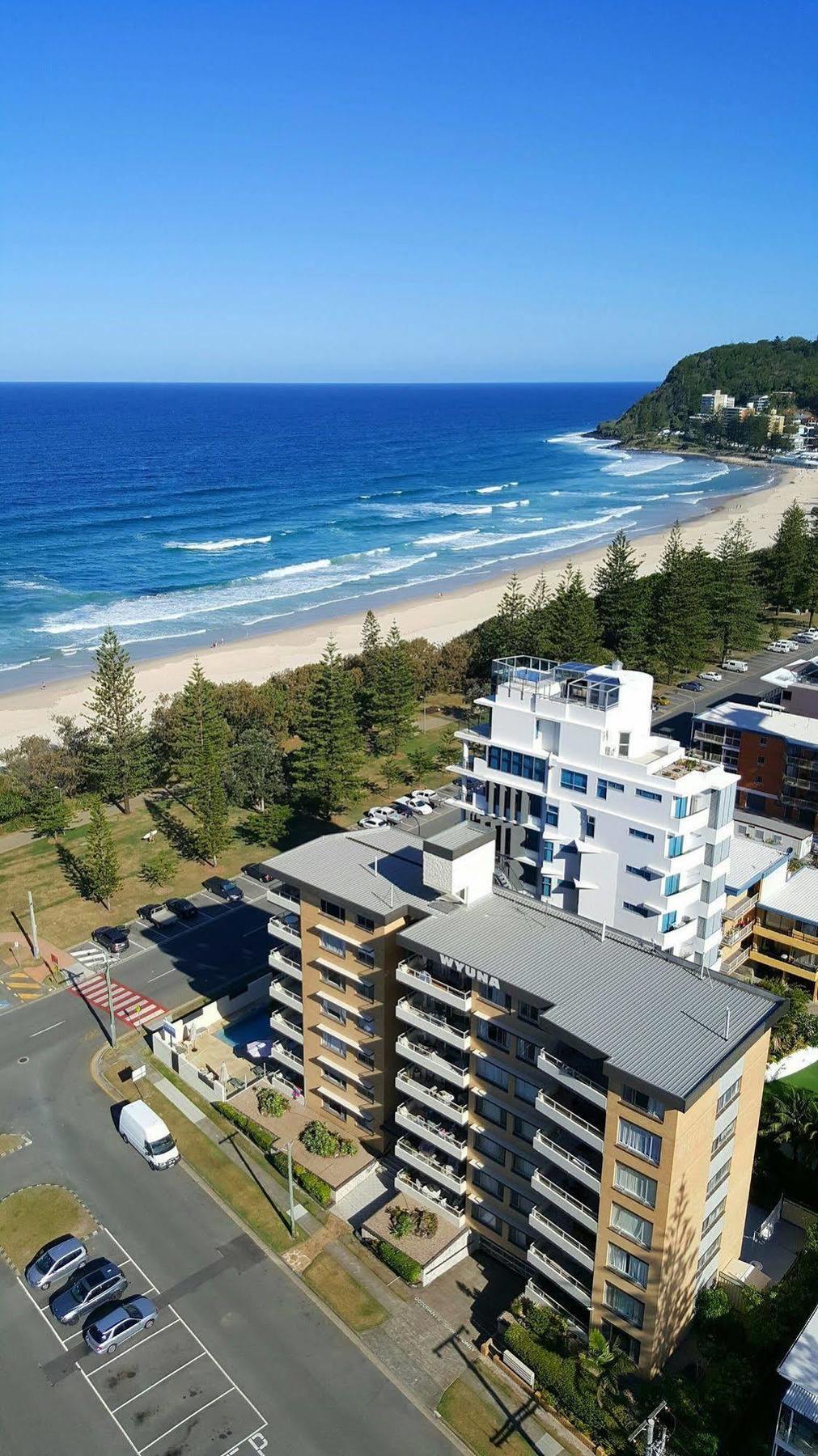 Wyuna Beachfront Holiday Apartments Gold Coast Luaran gambar